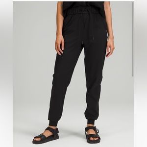 Lululemon Stretch High Rise Jogger!
